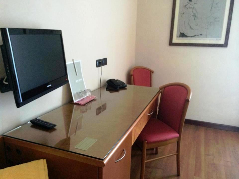 Parc Hotel Casa Mia Лацизе Стая снимка